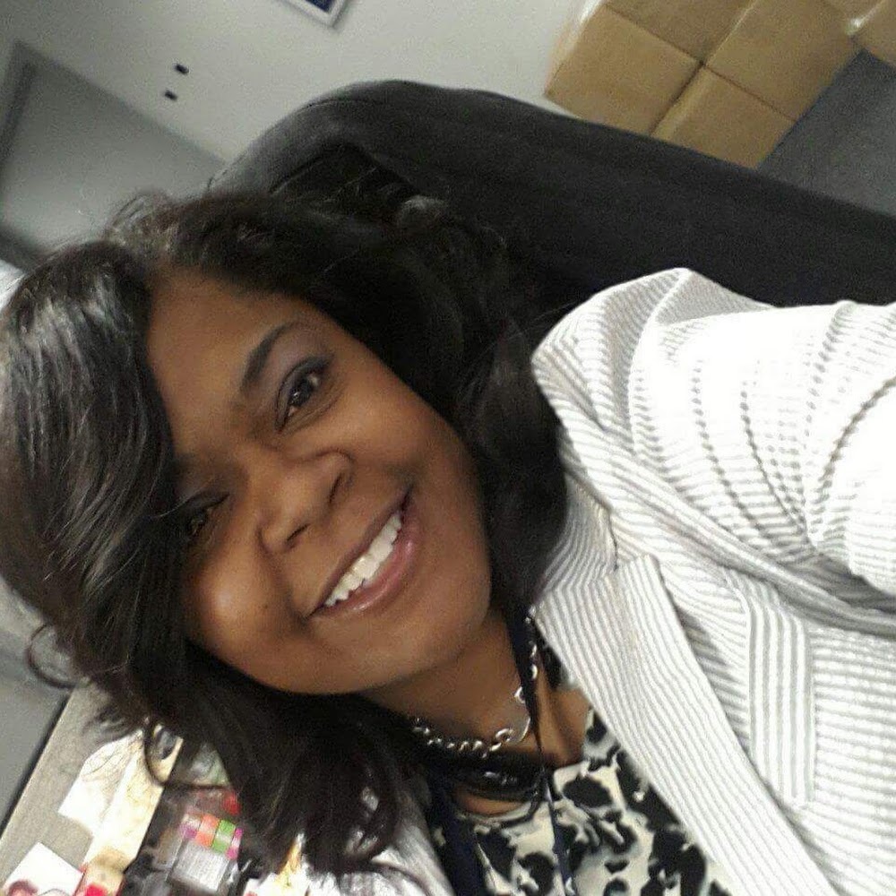 Meet your Posher, Sheena